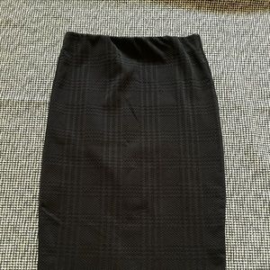 Forever 21 Black Stretch Pencil Skirt